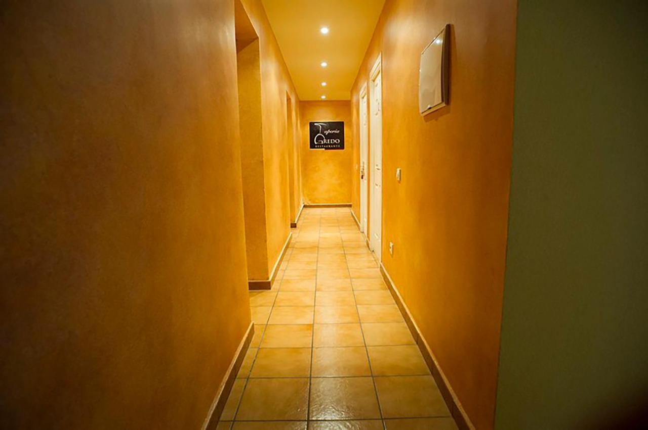 Hostal Velarde Talavera de la Reina Exterior photo